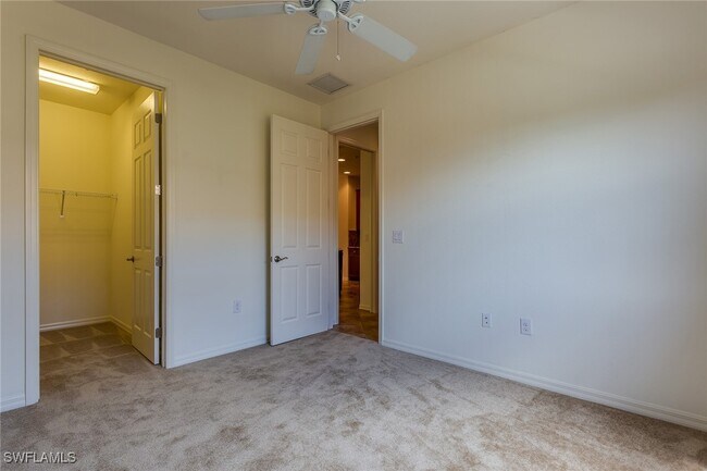Building Photo - 9037 Alturas St