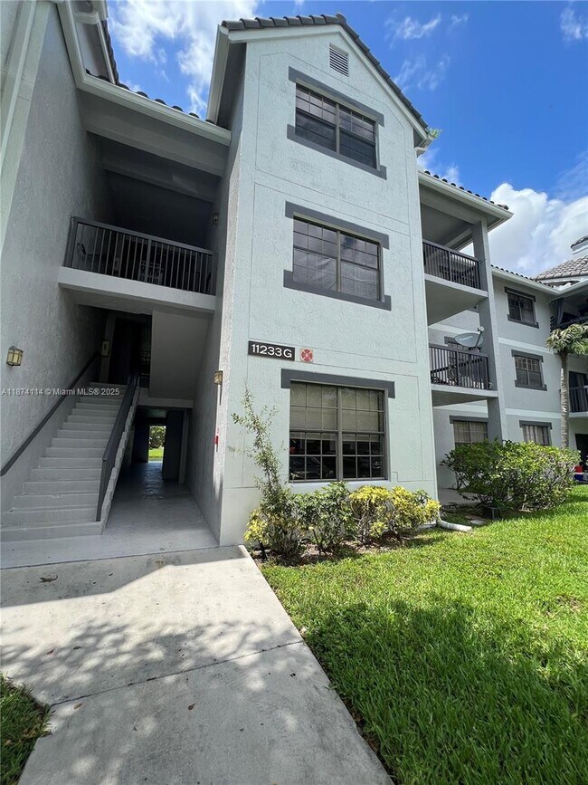 Building Photo - 11233 W Atlantic Blvd