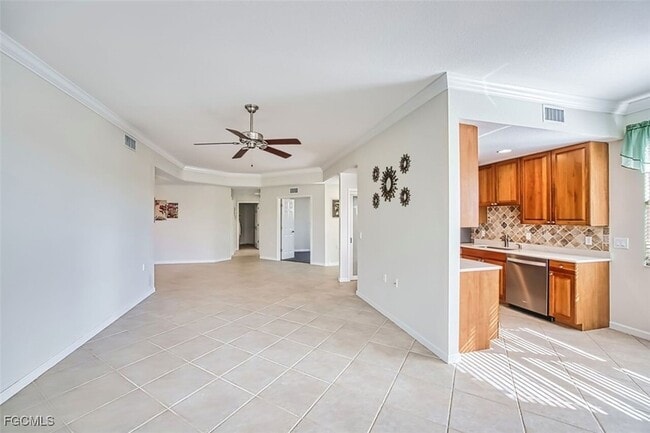 Building Photo - 3071 Meandering Way