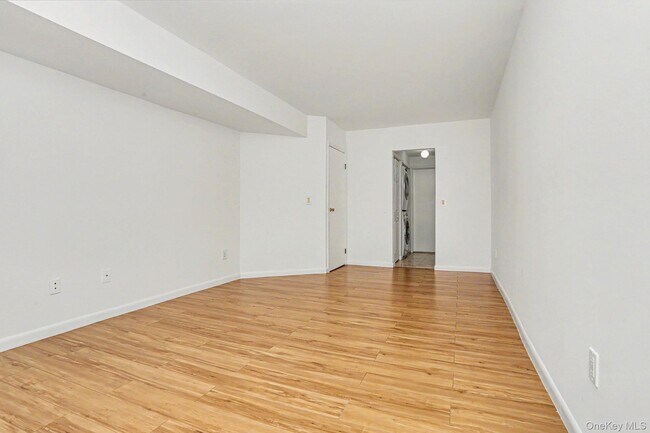 Building Photo - 311 N Greeley Ave