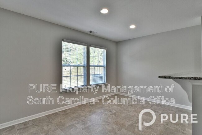 Building Photo - 340 Longfellows Ln