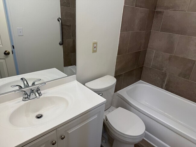 Building Photo - 4738 Elderwood Ct