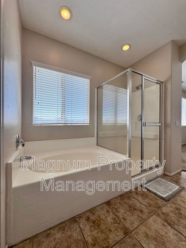 Building Photo - 33021 Adelante St