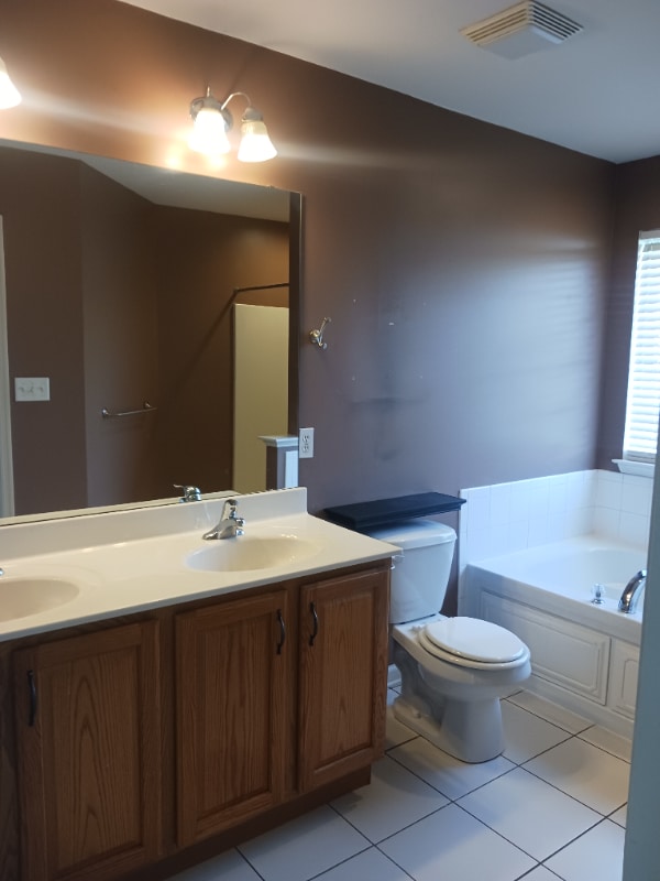 Building Photo - 123 Bradford St