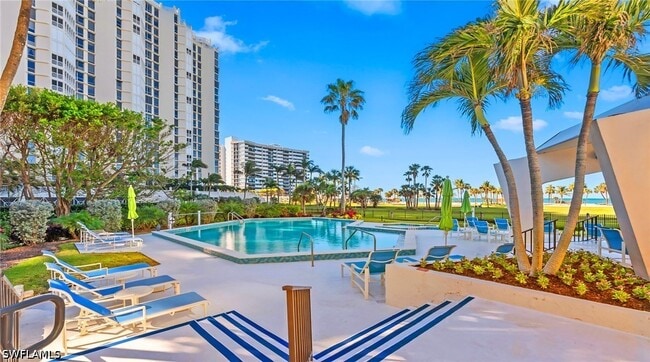 Building Photo - 4031 Gulf Shore Blvd N