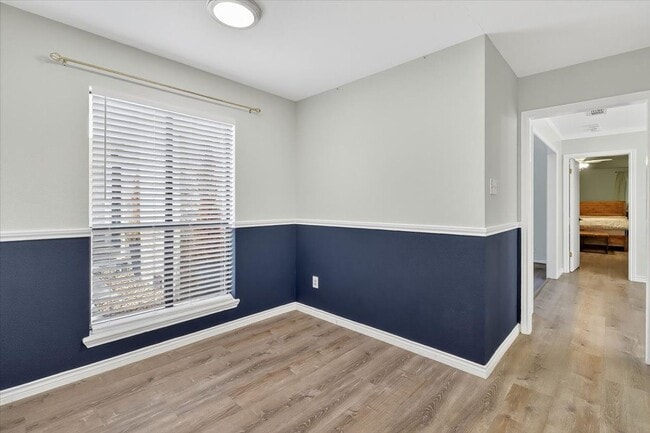 Building Photo - 5410 Fox Run Dr