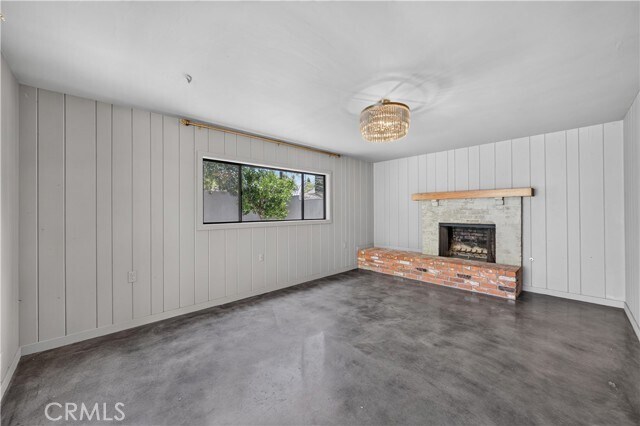 Building Photo - 614 N Glendora Ave
