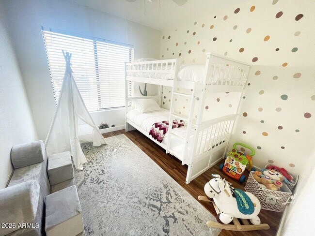 Building Photo - 8742 E San Daniel Dr