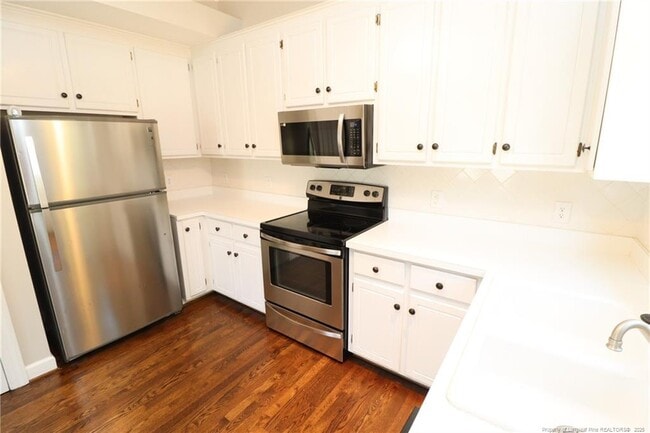 Building Photo - 2002 Keokuk Ct