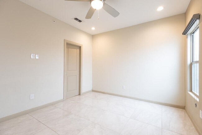 Building Photo - 4101 Blue Quail Rd