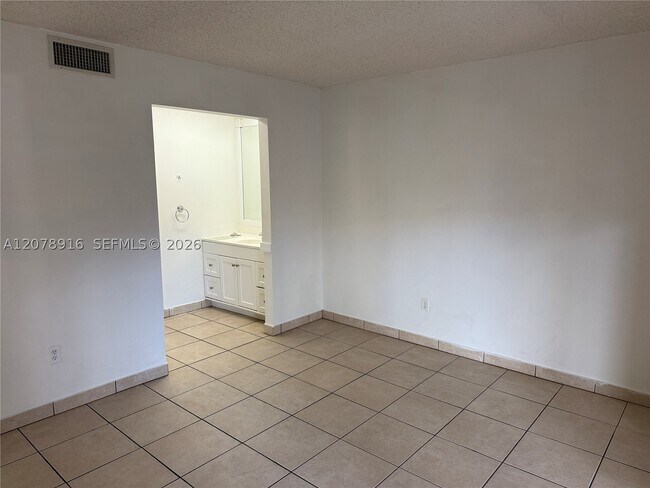 Building Photo - 8401 SW 107th Ave