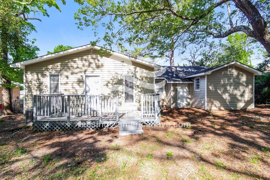 Building Photo - 4316 Summerhill Dr