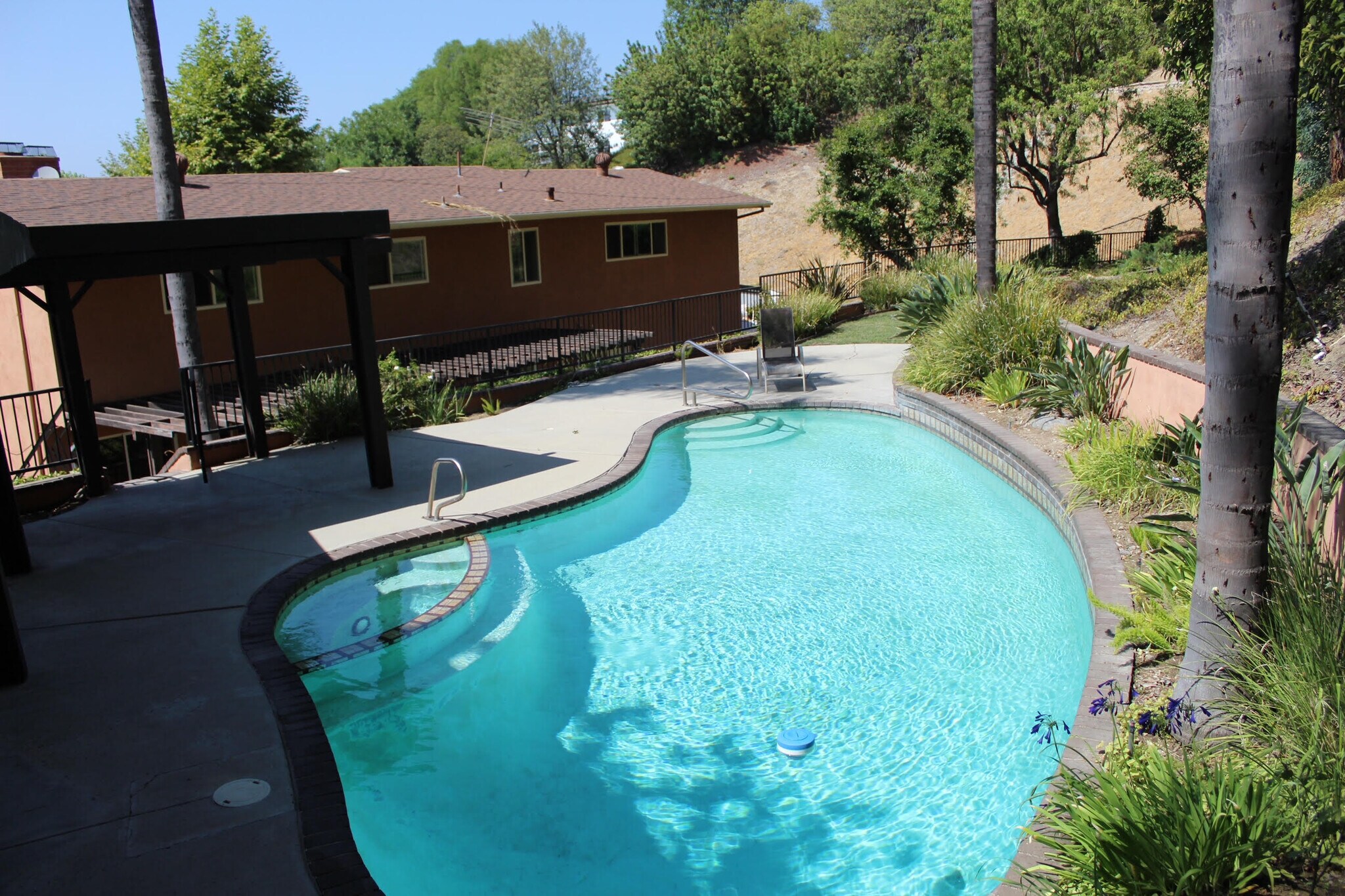 Building Photo - 4400 Portico Pl