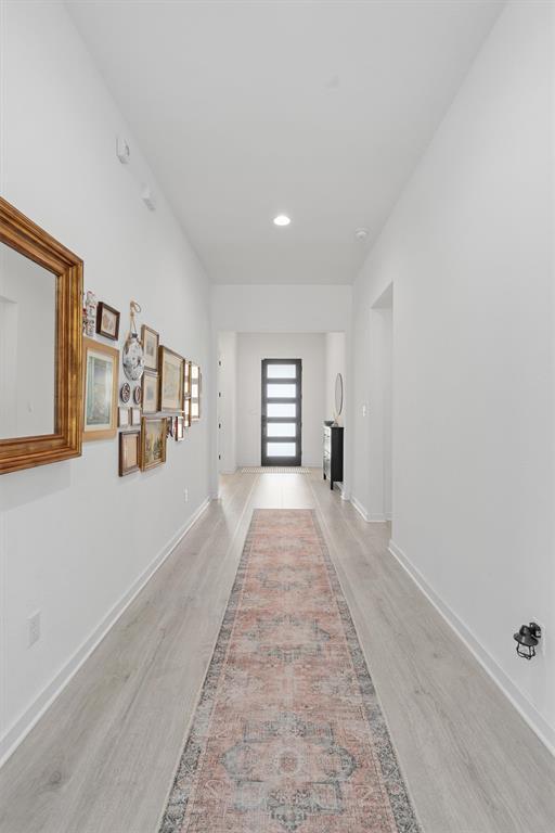 Building Photo - 332 Saturnia Dr