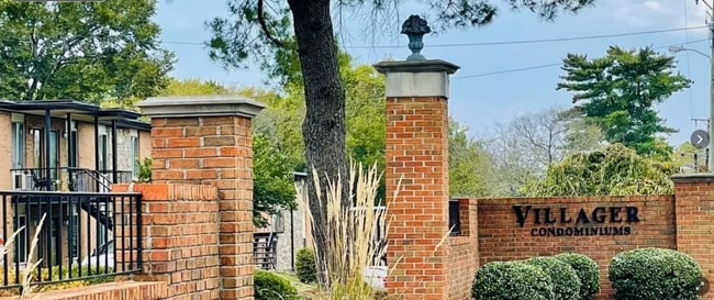 Building Photo - 2601 Hillsboro Pike