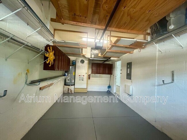 Building Photo - 12805 Avelar Manor Pl