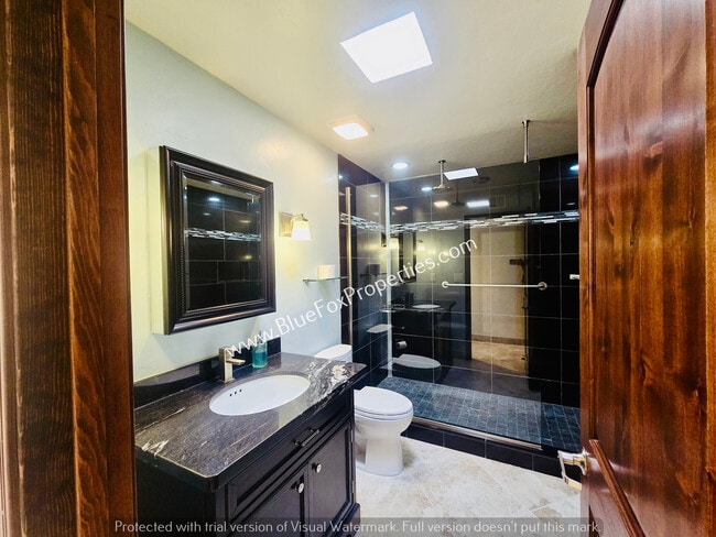 Building Photo - 8135 N Casas Way