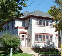 Building Photo - 2004-2006 University Avenue