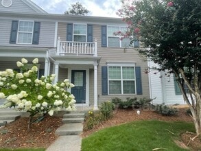 Building Photo - 904 Prestwyck Ct