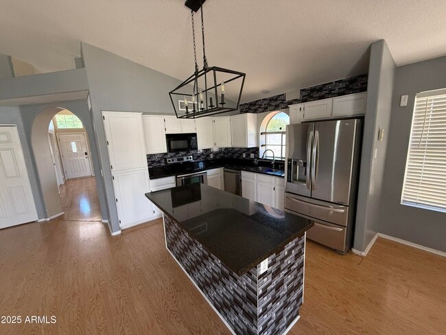 Building Photo - 5138 W Oraibi Dr