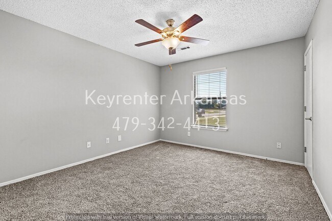 Building Photo - Cozy 2 Bedroom Duplex with Fireplace & Spacious Backyard!