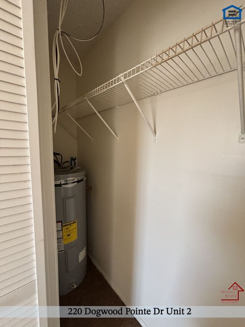 Building Photo - 220 Dogwood Pointe Dr