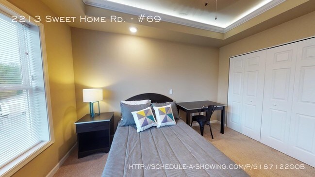 Building Photo - 2213 Sweet Home Rd