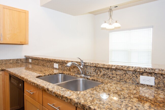 Building Photo - Stunning Upper-Level 2-Story Condo – Prime...