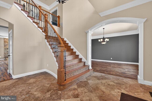 Building Photo - 13071 Haddonfield Ln