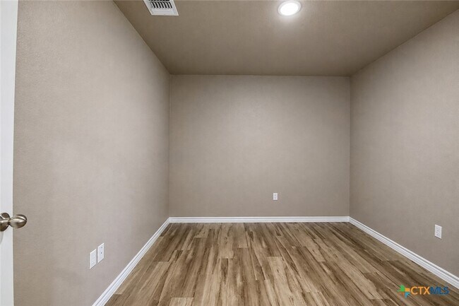 Building Photo - 1204 N 18th St