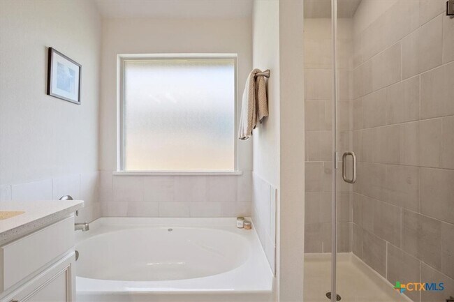 Building Photo - 5737 St Charles Dr