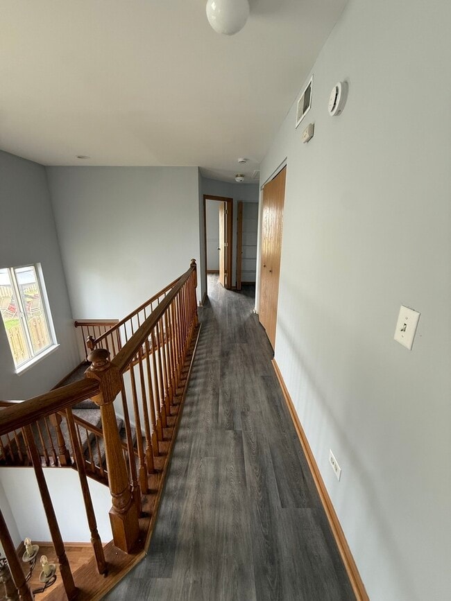 Building Photo - 2208 Rebecca Cir