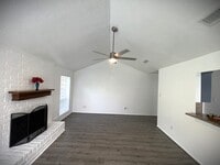 Building Photo - 15523 Pensgate St