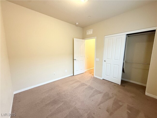 Building Photo - 2600 Bechamel Pl