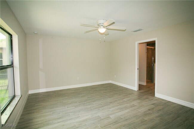 Building Photo - 8445 Coral Dr