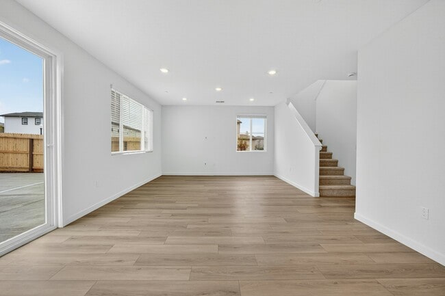 Building Photo - 5316 Allentown Wy