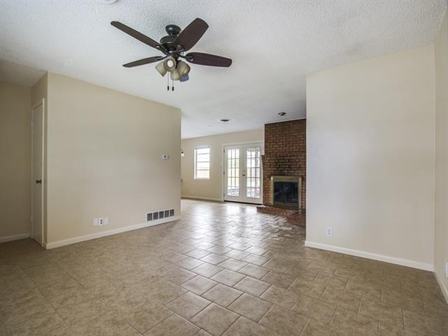 Building Photo - 420 Vicki Pl