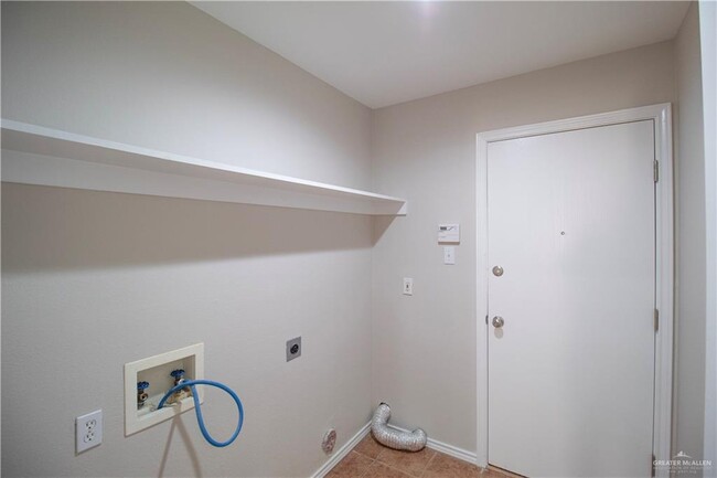 Building Photo - 5100 N 25th St