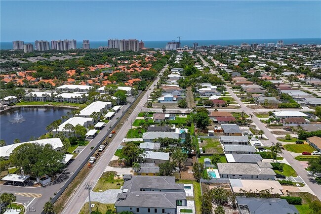 Building Photo - 833 91st Ave N