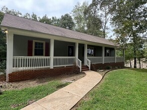 Building Photo - Rancher Home for Rent in Soddy Daisy