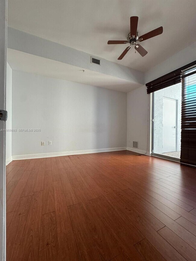 Building Photo - 1830 Radius Dr