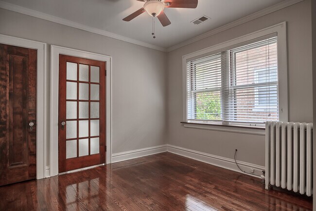 Building Photo - (201) 7230-32 Forsyth Blvd