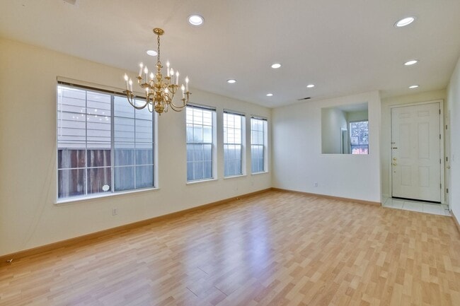 Building Photo - Spacious 4-Bedroom Home on Private Cul-De-Sac | No HOA | Custom Closets, New Floors & Lush Backya...