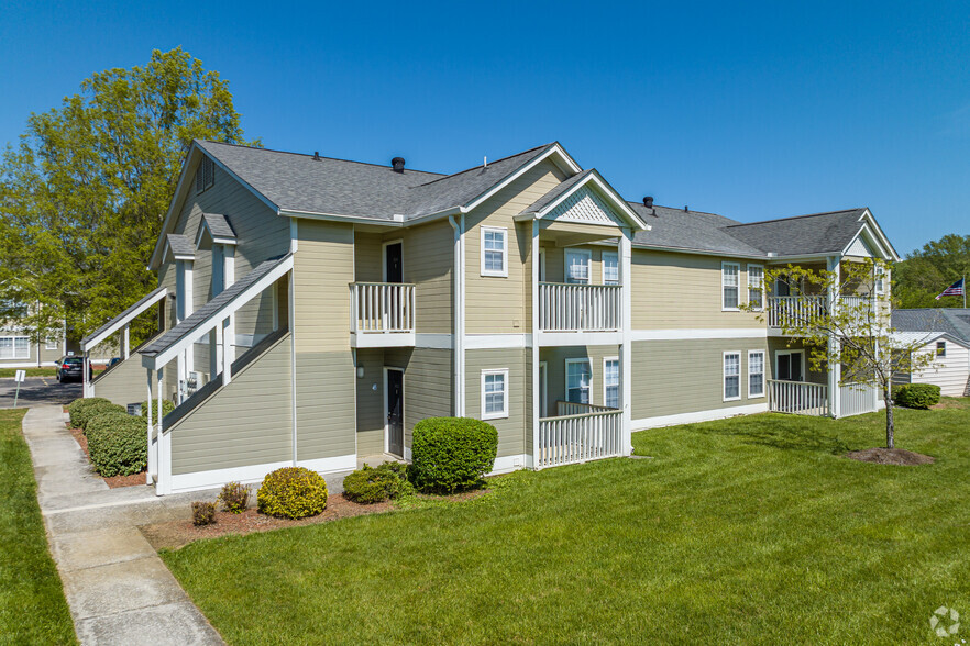 A warm and comfortable home - Spring Meadow Apartments