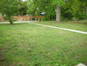 Building Photo - Beautiful 2 bedroom near west end Grove avenue apartment