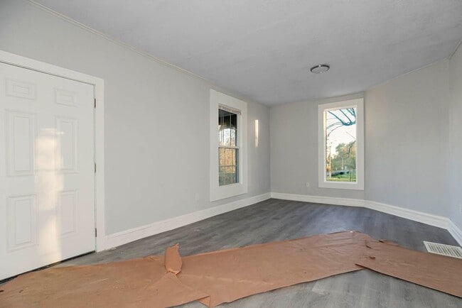 Building Photo - Special Offer: February Rent Free with App...