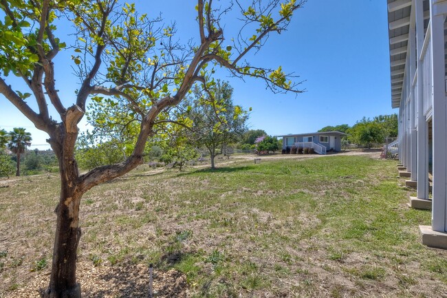 Building Photo - Beautiful home plus Casita for extra room!