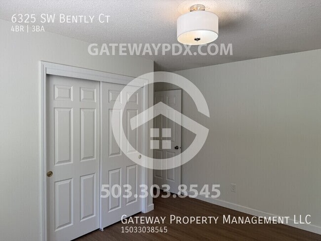 Building Photo - 6325 SW Bently Ct