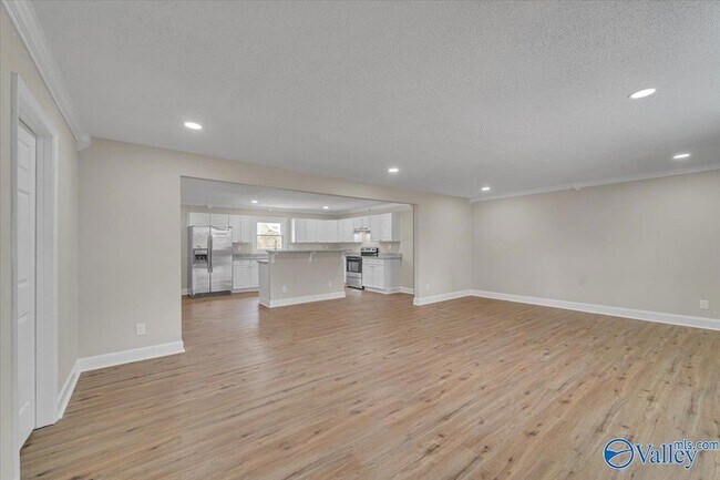 Building Photo - 117 Mandy Dr