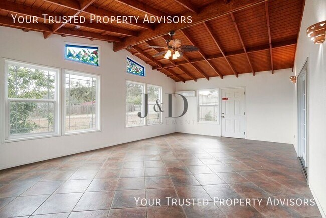 Building Photo - 151 Bonita Pl